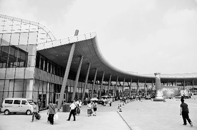 老港“退役”，新港“领航” 客运中心的新旧交替